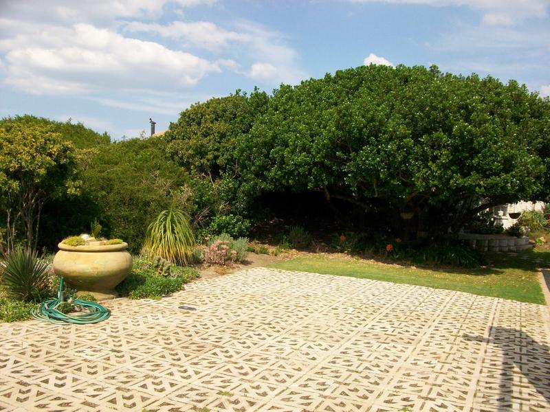 3 Bedroom Property for Sale in Hartenbos Landgoed Western Cape